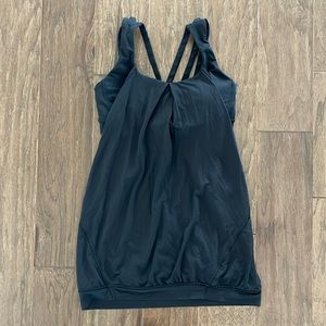 Lululemon strappy tank. Size 6.